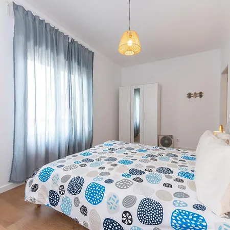 Jara, Tavira